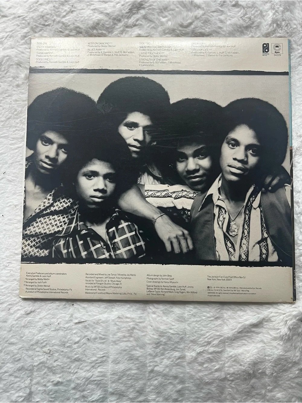 The Jacksons Self Titled LP Vinyl Record 1976 Epic PE 34229 Gatefold